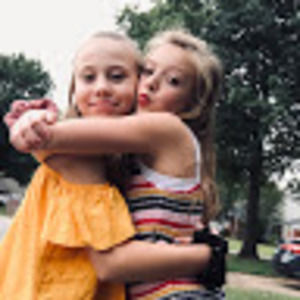 Meet your Posher, Eva